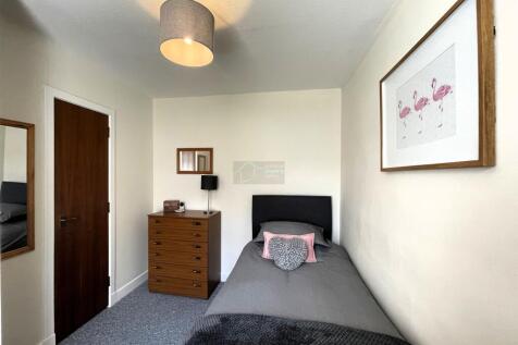 Bedroom 2a.JPG