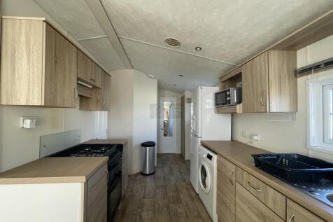Kitchen a.JPG