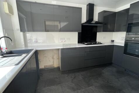 Kitchen .JPG