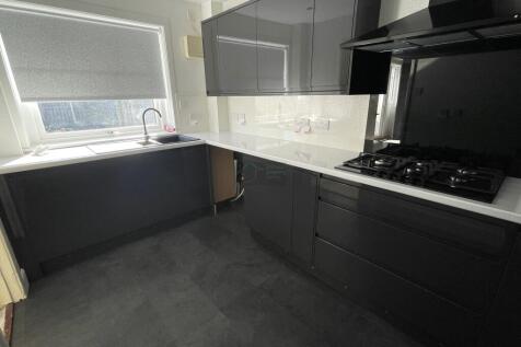 Kitchen b.JPG