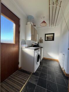 Utility Room.JPG