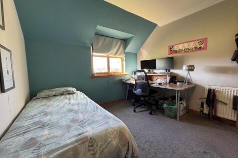 Bedroom 3b.JPG