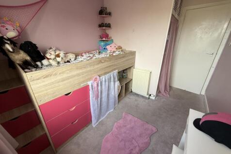 Bedroom 3.JPG