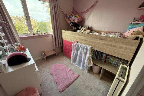 Bedroom 3a.JPG