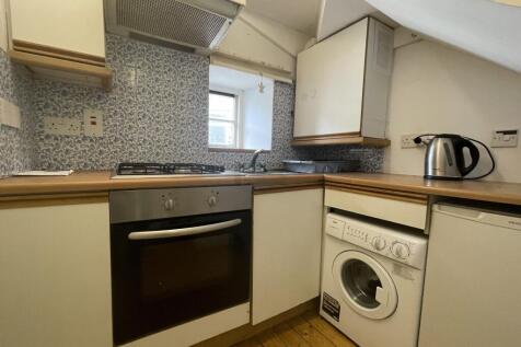 Kitchen a.JPG