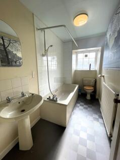 Bathroom.JPG