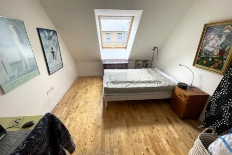 Bedroom 2a.JPG
