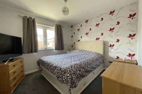 Bedroom 1a.JPG
