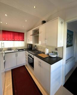 Kitchen a.JPG
