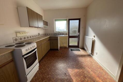 Kitchen b.JPG