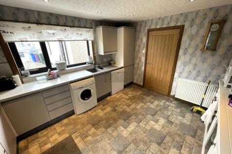 Kitchen a.JPG