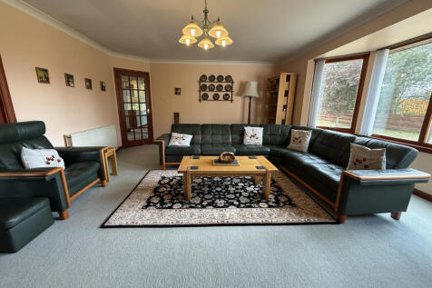 Lounge a.JPG