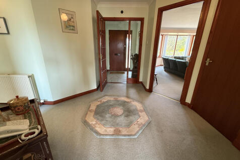 Hallway.JPG