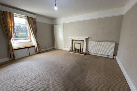 Lounge a.JPG