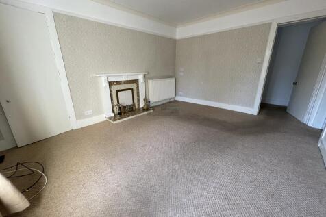 Lounge b.JPG