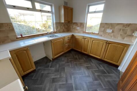 Kitchen a.JPG