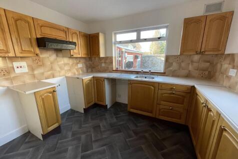Kitchen b.JPG