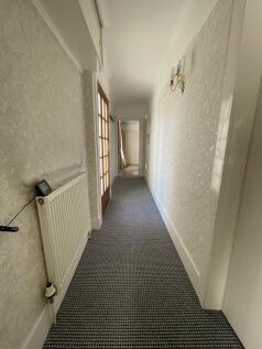 Hallway.JPG
