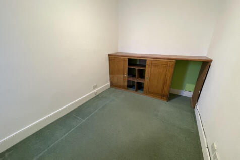 Bedroom 3a.JPG