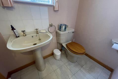 Cloakroom.JPG