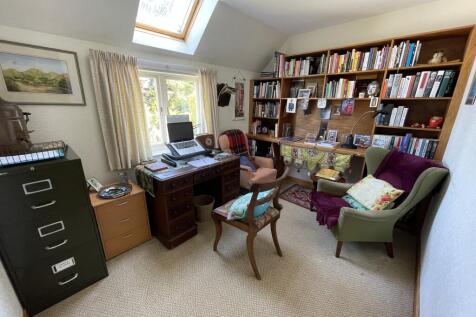 Bedroom 3a.JPG