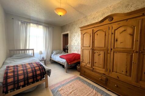 Bedroom 3a.JPG