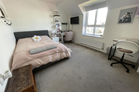 Bedroom 2a.JPG