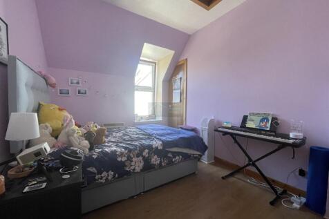 Bedroom 2a.JPG
