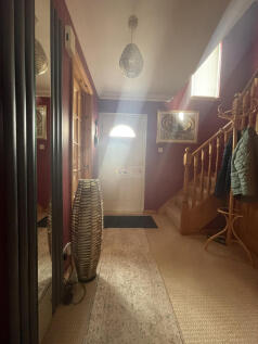 Hallway.JPG