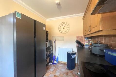 Kitchen c.JPG