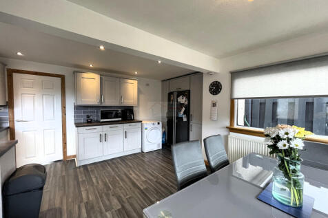 Kitchen c.JPG