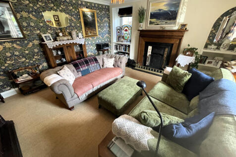 Lounge aa.JPG