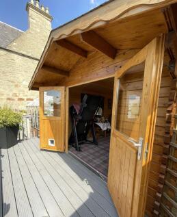 Summer House aa.JPG