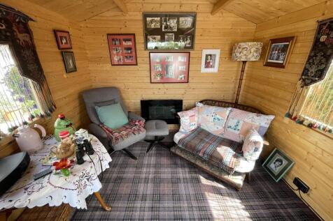 Summer House a.JPG