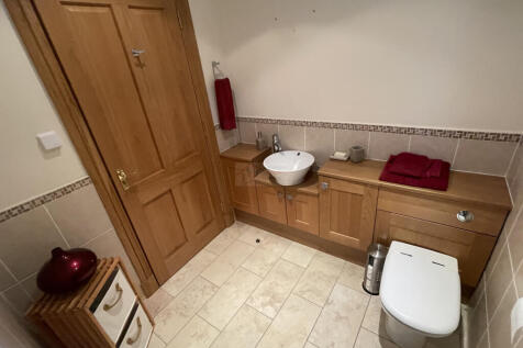 Bedroom 4 -En-Suite a.JPG