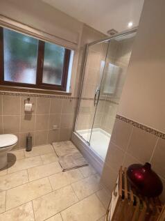 Bedroom 4 En-Suite b.JPG