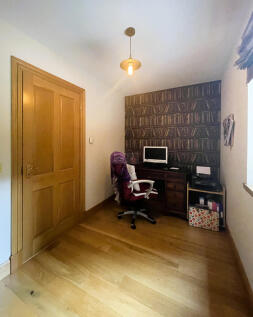 Bedroom 5a.JPG