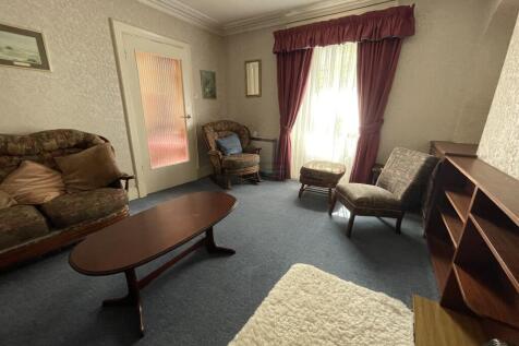 Lounge c.JPG