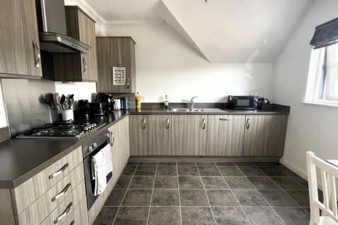 Kitchen a.JPG