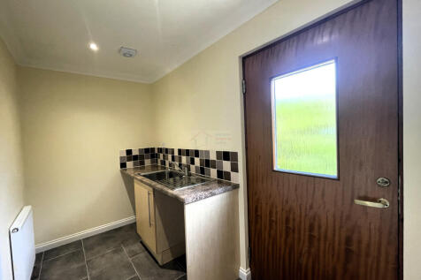 Utility Room.JPG