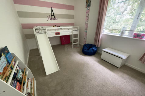 Bedroom 3a.JPG
