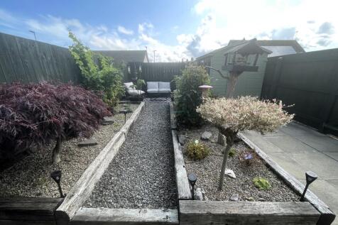 Garden c.JPG