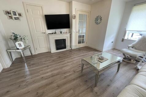 Lounge a.JPG