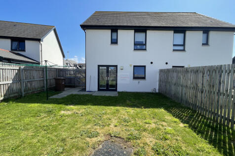 Rear Garden b.JPG