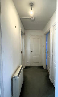Hallway.JPG