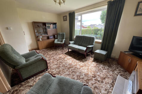 Lounge b.JPG