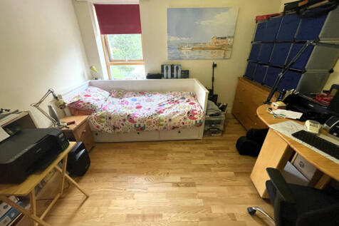 Bedroom 2a.JPG