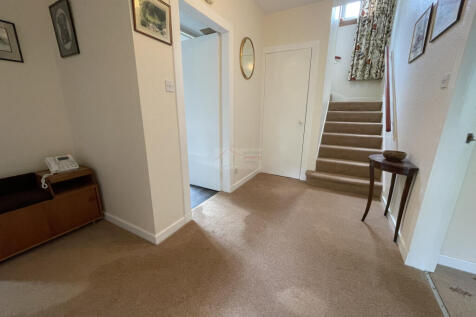 Hallway.JPG