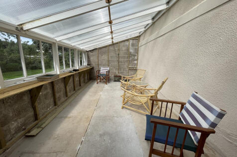 Greenhouse b.JPG