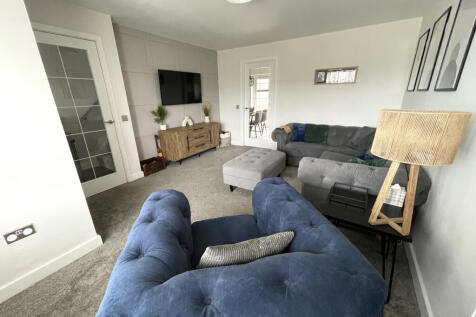 Lounge a.JPG